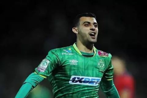 ارتبط اسمه بالأهلي.. تقارير: الرجاء المغربي يقرر تأجيل بيع يوسف بلعمري